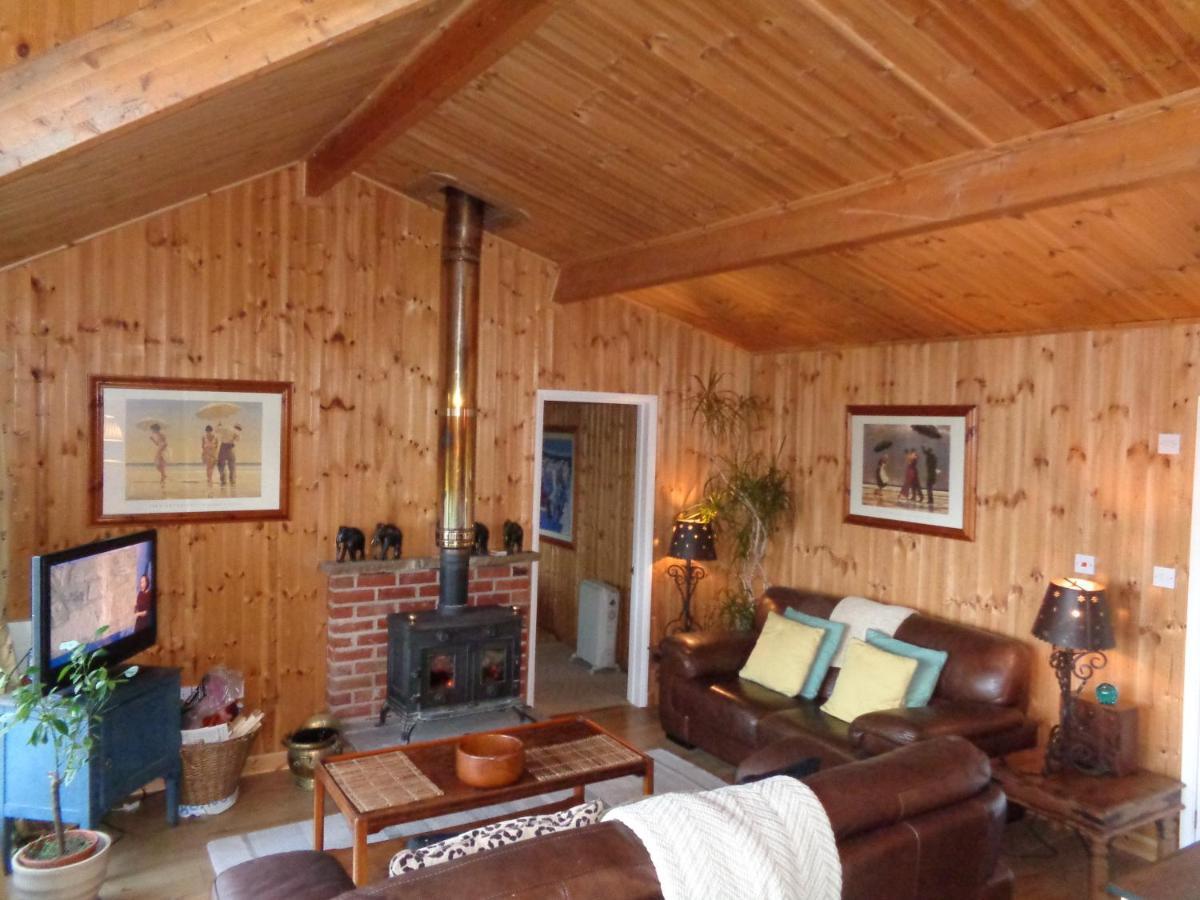 Idyllic Log Cabin Near Stratford Upon Avon المظهر الخارجي الصورة