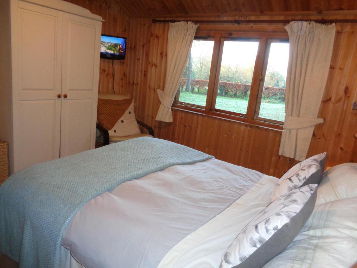 Idyllic Log Cabin Near Stratford Upon Avon المظهر الخارجي الصورة